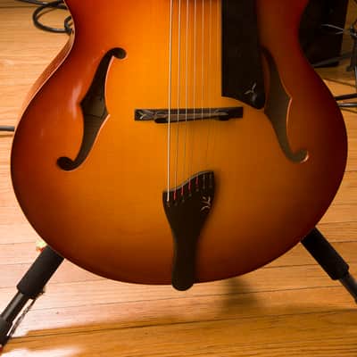 NEW PRICE! 18 " Benedetto "Custom 7 String" (like La Venezia model) 1993 Autumn sunburst Offers OK image 3