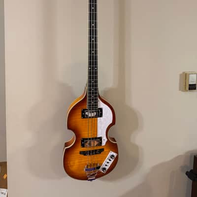 Rogue VB-100 Beatle Bass 2025 - Sunburst image 1