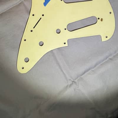 Fender Stratocaster Celluloid / Nitrate Pickguard USA Late 1959 thru 62 Mint Green 11 hole image 8