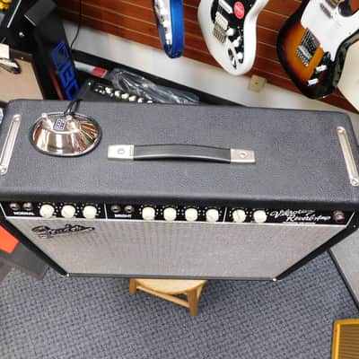 Fender Custom Vibrolux Reverb 2008 image 3
