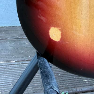 Fender AVRI '62 Jazz Bass 2006 in 3-Color Sunburst image 9