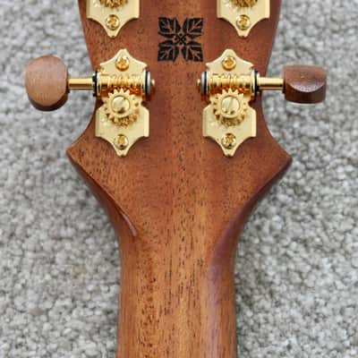 Big Island Ukulele Co. Solid Koa Deluxe Soprano Abalone Inlay KX-SPG W/ Carrying Case image 8
