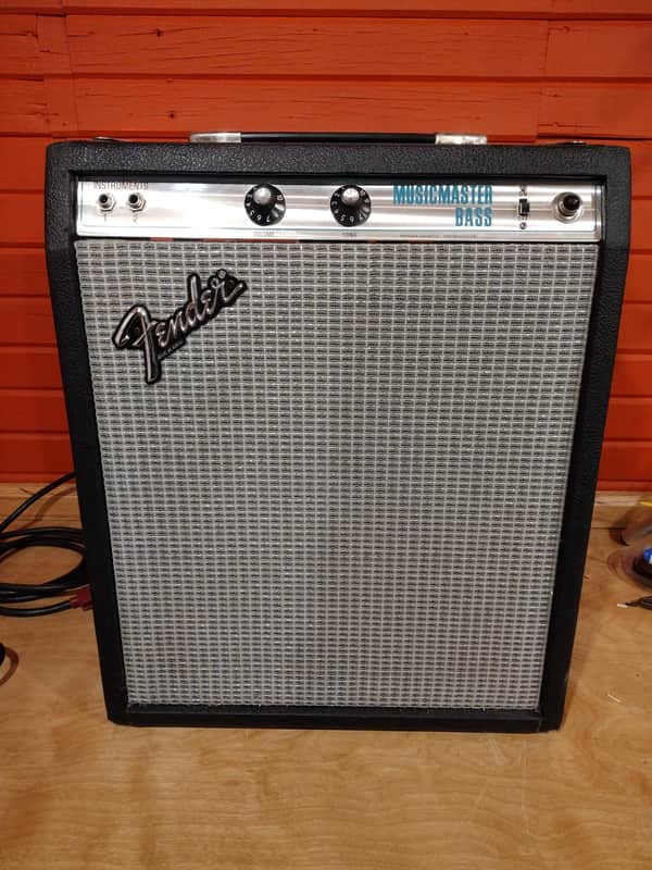 Fender Musicmaster Bass Amplifier 1978 - Silver Panel image 1