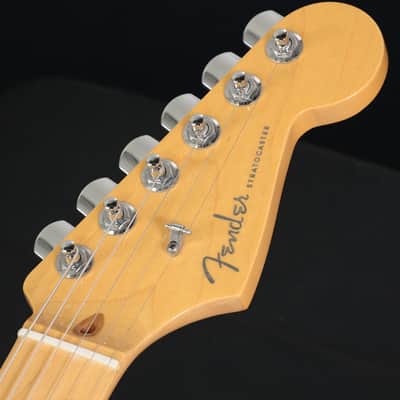 Fender USA American Deluxe Stratocaster Ash with N3 MF, Aged Cherry Sunburst Fender [US13003186] (05/18) image 11