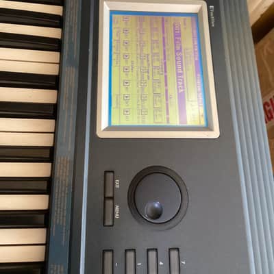 Korg Triton Extreme 76-Key 120-Voice Polyphonic Workstation 2005 - 2009 - Black image 6