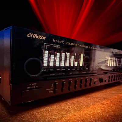 Accuphase E-405 Integrated Stereo Amplifier in Very Good Condition