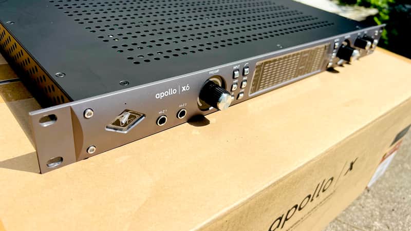 Universal Audio Apollo x6 Gen 1 2022 - Dark grey image 1