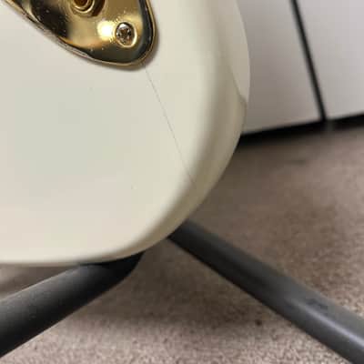 Squier 40th Anniversary Gold Edition Jazz Bass - Olympic White image 3