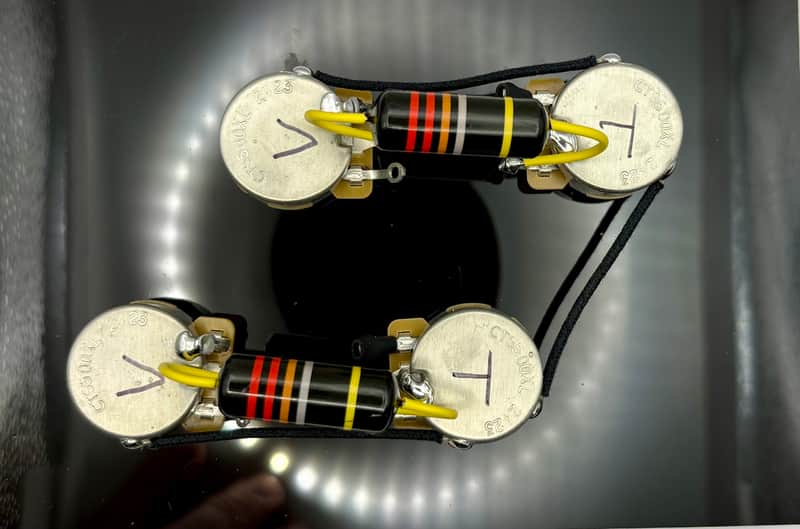 Gibson Les Paul 50s style wiring harness with Bumblebee 0.022uF paper in oil capacitors and matched set CTS split long shaft 550k pots 5% +/- tolerance image 1