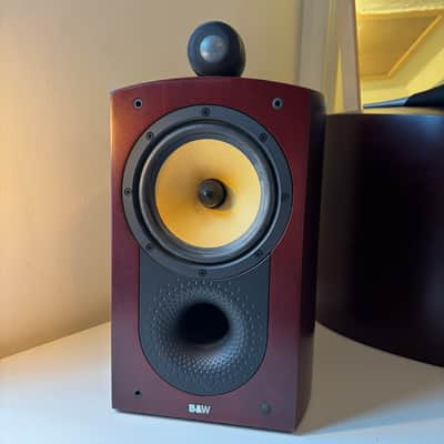 Bowers & Wilkins B&W Nautilus 805 Bookshelf Speakers (Pair) image 7