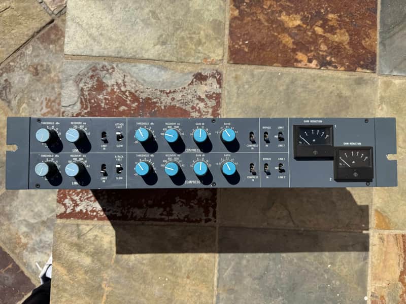 Neve 33609 C Stereo Compressor / Limiter | Reverb