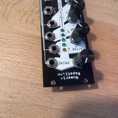 Noise Engineering Numeric Repetitor Eurorack module black image 3
