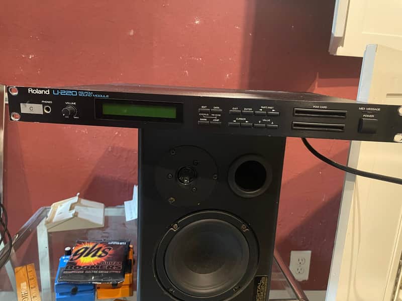 Roland U-220 RS-PCM Sound Module 1989 - 1992 - Black image 1