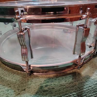 Ludwig 5x14" Vistalite Acrylic 10-Lug Snare Drum with P-85 Strainer 1970s - Clear image 2
