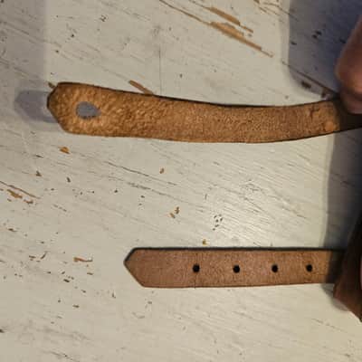 Gibson Vintage Leather Guitar Strap image 8