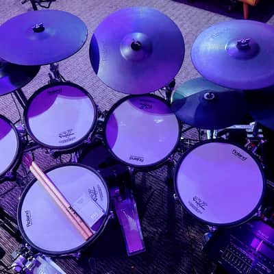Roland TD-30KV Electronic Drum kit, expanded 6 piece, 7 cymbals