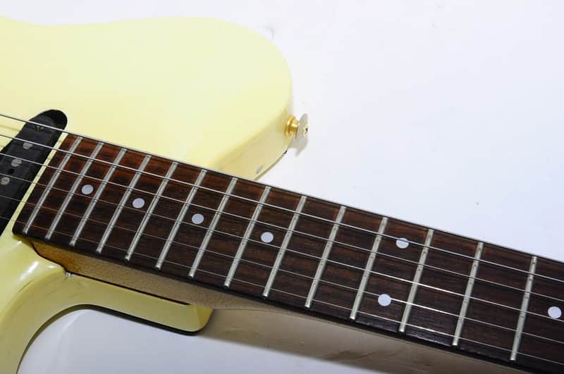 Greco –Guitar Device with Spirit Energy TRS-60 Electric Guitar Ref