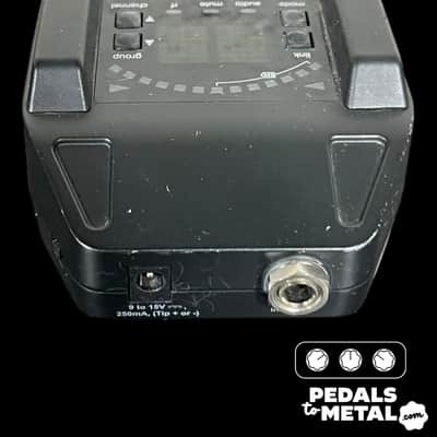 Shure GLXD6+ Wireless Guitar Pedal Receiver(with two additional 1/4 attachments and power cord) - Present - Black  X13008 image 5
