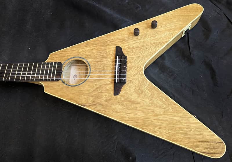 Sonicguitars VClassic Korina - Natural nitro image 1