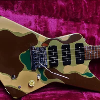 GIBSON EXPLORER 3 III P90S ONLY 13 MADE  SUPER RARE VINTAGE DESIGNER SERIES 1984 camouflage image 5