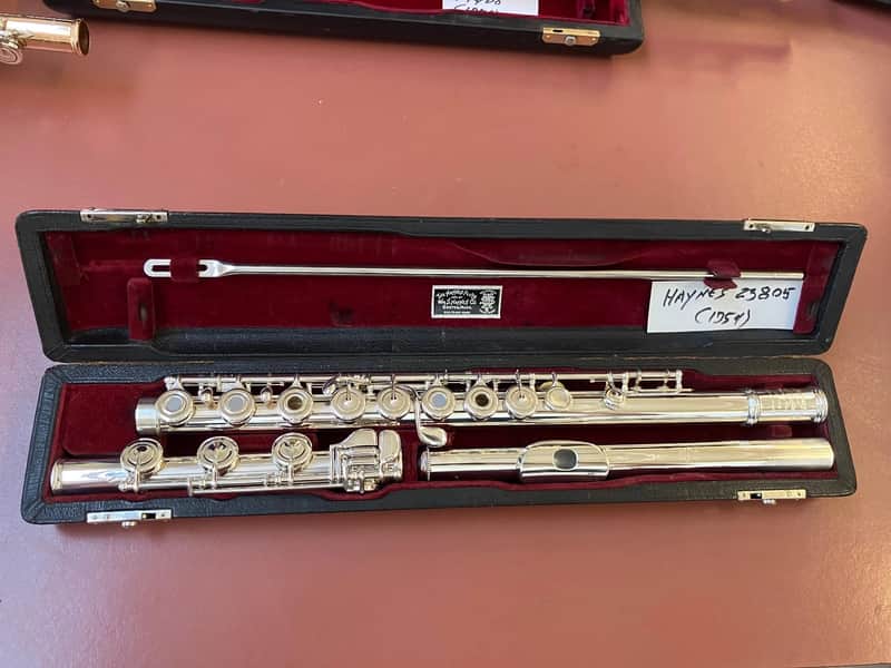 Vintage 1954 W.S Haynes Handmade Solid Silver Flute; with Case image 1