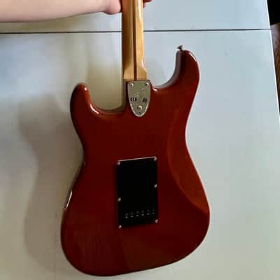 Fender Vintera '70s Stratocaster with Maple Fretboard 2019 - 2021 - Mocha image 4