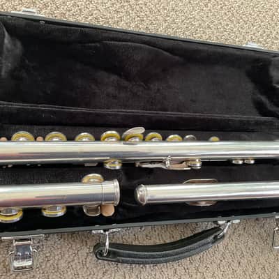 Yamaha Model 221 Flute All New Pads, Clean and Adjusted image 4