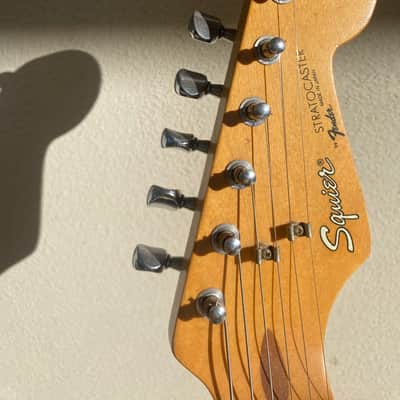 Made in Japan Squier Stratocaster 1986 - Olympic white image 4