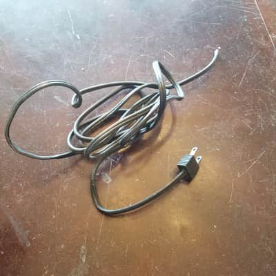 Unknown one (1) 117V Power Cord Electric Cable cut stylized S logo Vintage non-polarized black 1940s-1960s image 7