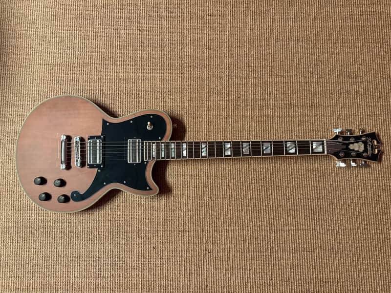 D'Angelico D'angelico Deluxe Atlantic Baritone Satin Walnut