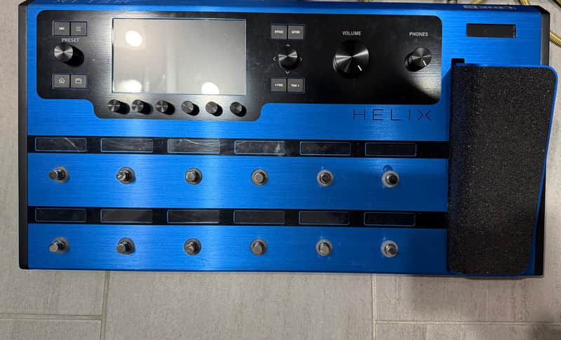 Line 6 Helix Floor Limited Edition 2019 - Lightning Blue image 1