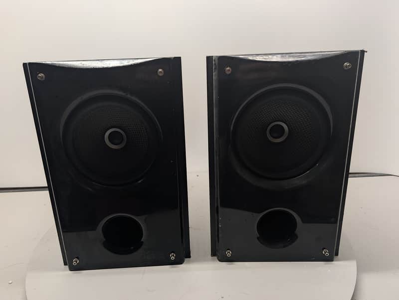Insignia NS-B2111 Bookshelf Speakers Stereo Passive HiFi Home Audio Pair image 1