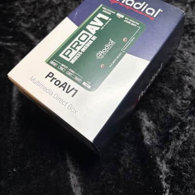 Radial Engineering ProAV1 Multi-media Passive DI Direct Box (original packing) image 4