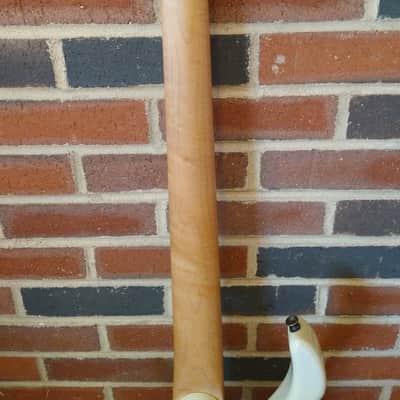 1997-Vintage USA-made Peavey Millennium bass guitar image 6