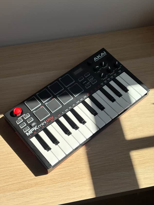 Akai MPK Mini Play Portable 25-Key MIDI Controller 2018 - Present - Black image 1