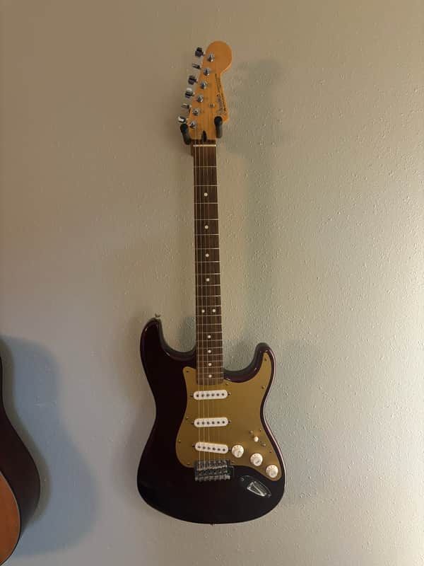 Fender Stratocaster MIM 1999 - Maroon image 1