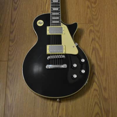 Canadian LyxPro SB LP Style Guitar, 2 Humbuckers, Gloss Black image 1