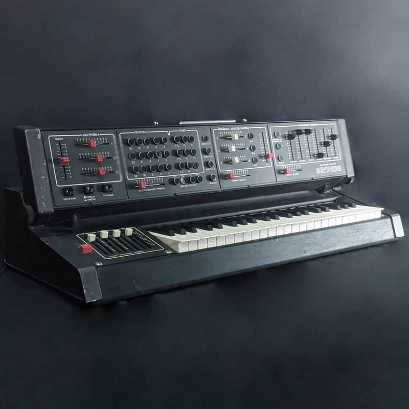AELITA: 3-VCO Soviet Analog Synthesizer /w Midi image 1