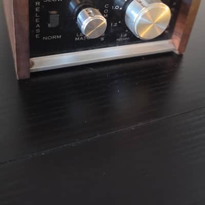 dbx 117 Compressor / Expander 1970s - Black image 2