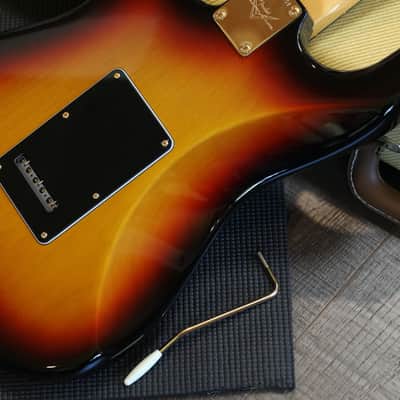 Minty! 2019 Fender Custom Shop SRV Signature Stratocaster Electric Guitar Sunburst NOS + COA OHSC image 18