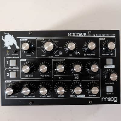Moog Minitaur Rev2 TBP002 2012 - Present - Black