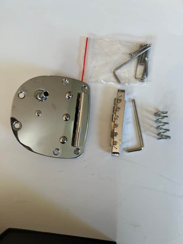 Fender Squier J Mascis Jazzmaster vibrato, & Bridge image 1