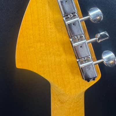 Fender Kurt Cobain Mustang 2012 - Dark Lake Placid Blue with Stripe image 9