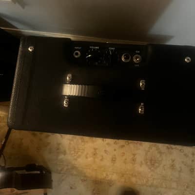 Fender Pro Junior III 15-Watt 1x10" Guitar Combo 2010 - 2016 - Black image 4