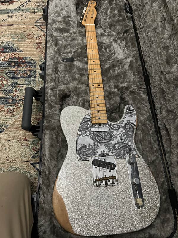 Fender Brad Paisley Road Worn Telecaster 2017 - 2019 - Silver Sparkle