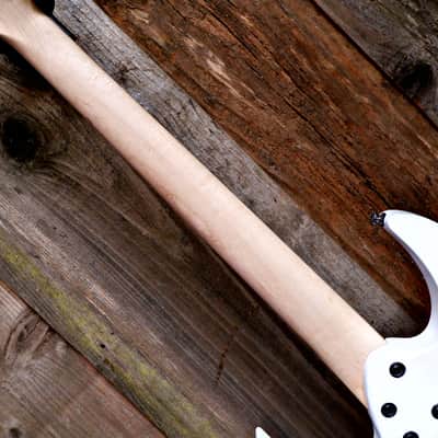Ibanez JEMJR Steve Vai Signature - White image 15