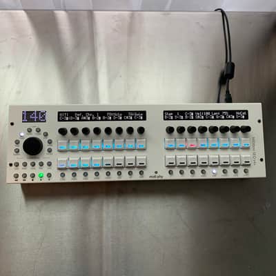 MIDIbox SEQ V4+ Midi sequencer w/OLED displays and 909 style buttons image 3
