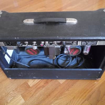 Music Man 210 Sixty-Five 2-Channel 65-Watt image 2