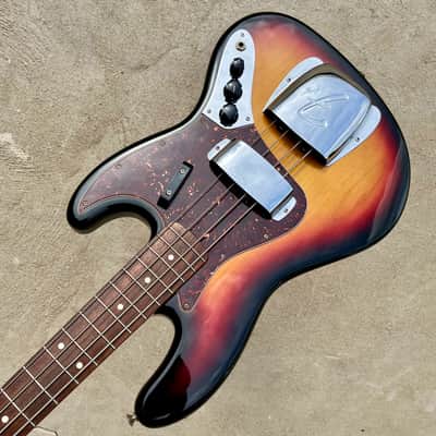 Fender American Vintage '62 Jazz Bass image 17