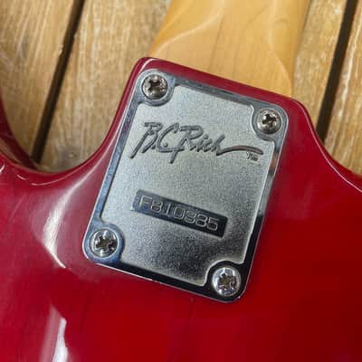 B.C. Rich Mockingbird Bass Platinum Series 1998 - Red image 14